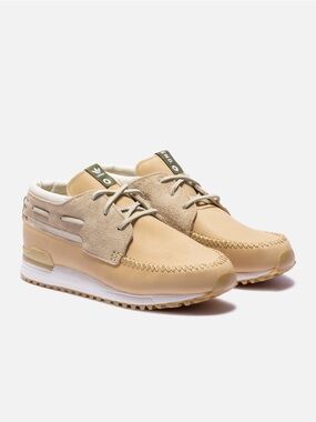 adidas ZX 700 Boat Sahara shoes. Size 9.